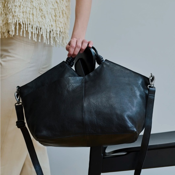 NWOT Latico Nelly Tote Crossbody Elegant Black Leather Handbag - Picture 2 of 3